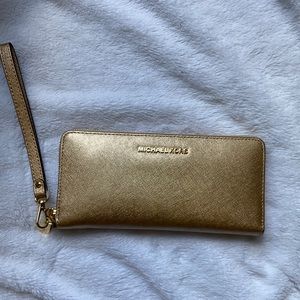 Michael Kors Pale Gold leather wallet